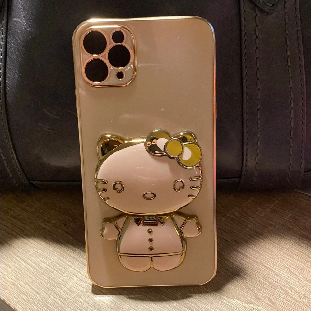 Girly iPhone 11 Pro Max cases EUC